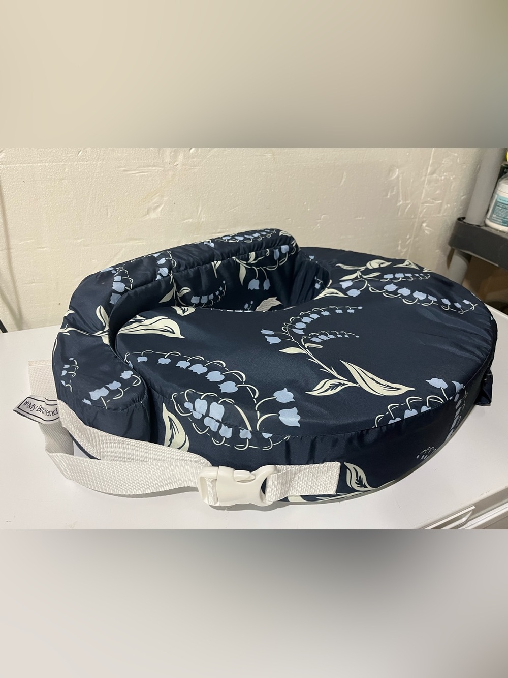 NWOT My Brest Friend nursing pillow; lily of the valley, breastfeeding support